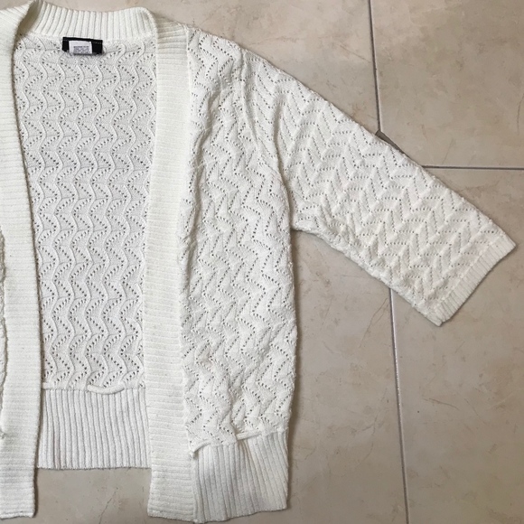 Fame Knit Works 3/4 Sleeve Shrug - Picture 7 of 7